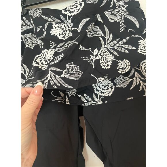 Lands' End High Waisted UPF 50 Skirted Swim Leggings Size: L NEW NWt - Picture 5 of 8